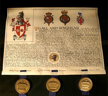  The motto: The College of Arms’ translation of the motto is 'Achievement through learning'.