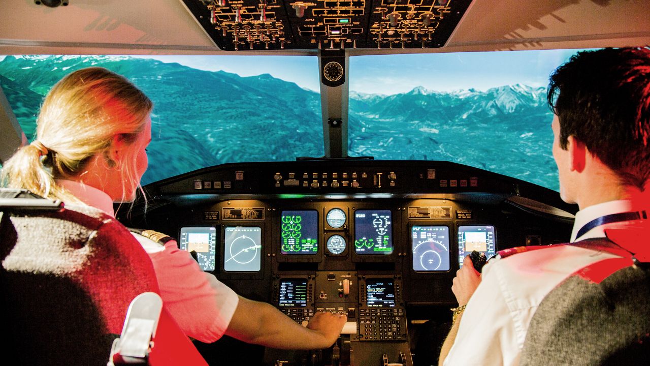 Bachelor of Aviation/Bachelor of Business