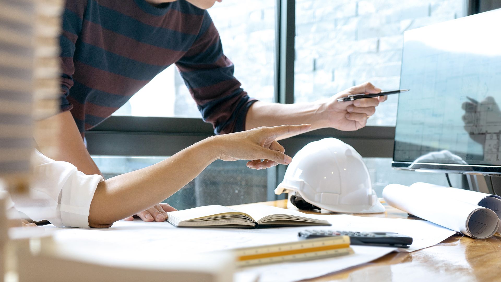 Meet your teachers and peers, get key course information and have your questions answered before classes begin. This induction will help you understand what to expect and start your Undergraduate Engineering course with confidence.