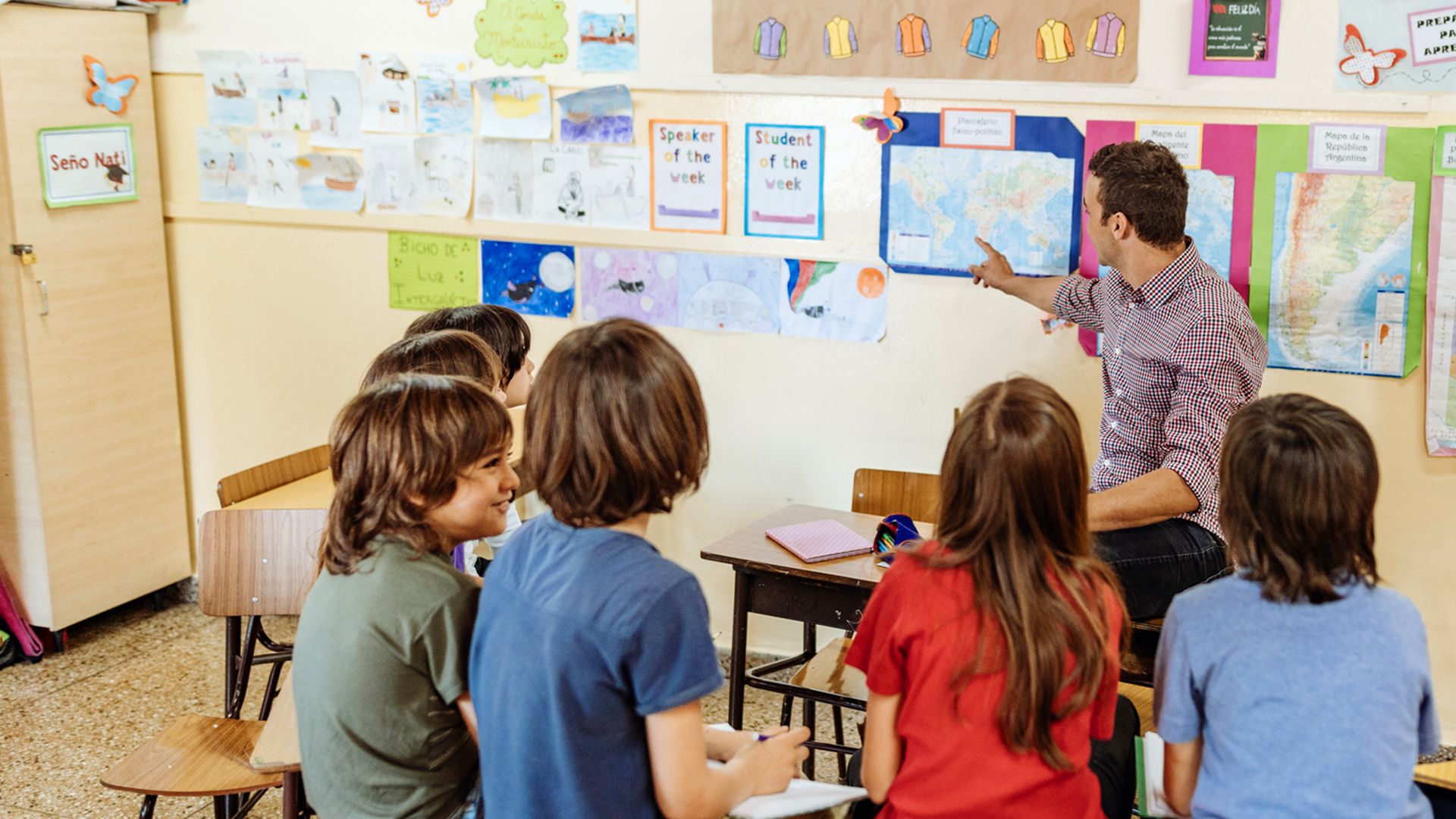 Meet your teachers and peers, get key course information and have your questions answered before classes begin. This induction will help you understand what to expect and start your Undergraduate Education course with confidence.