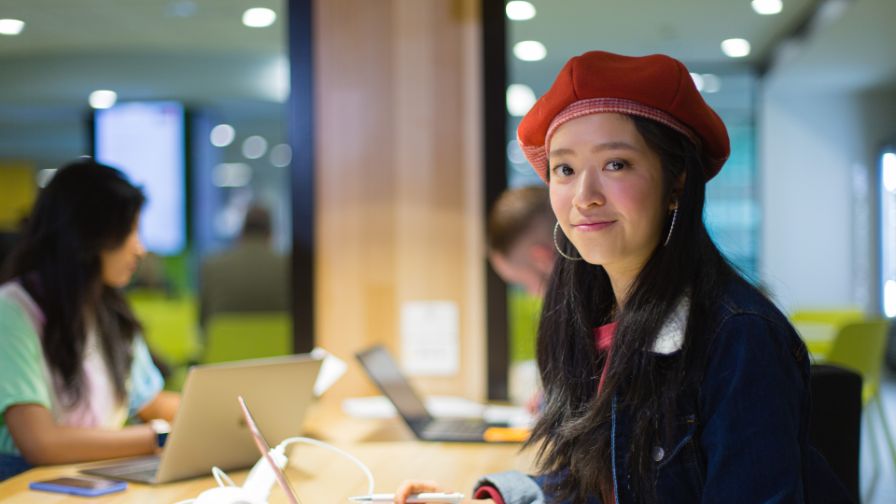 Start your academic journey at Swinburne with a session designed to help you feel prepared and confident. You will learn what to expect from studying at Swinburne, how to use key learning systems and where to go for academic support. You will also hear from current students, who will share practical tips to help you settle in, get through your first few weeks and set yourself up for success.