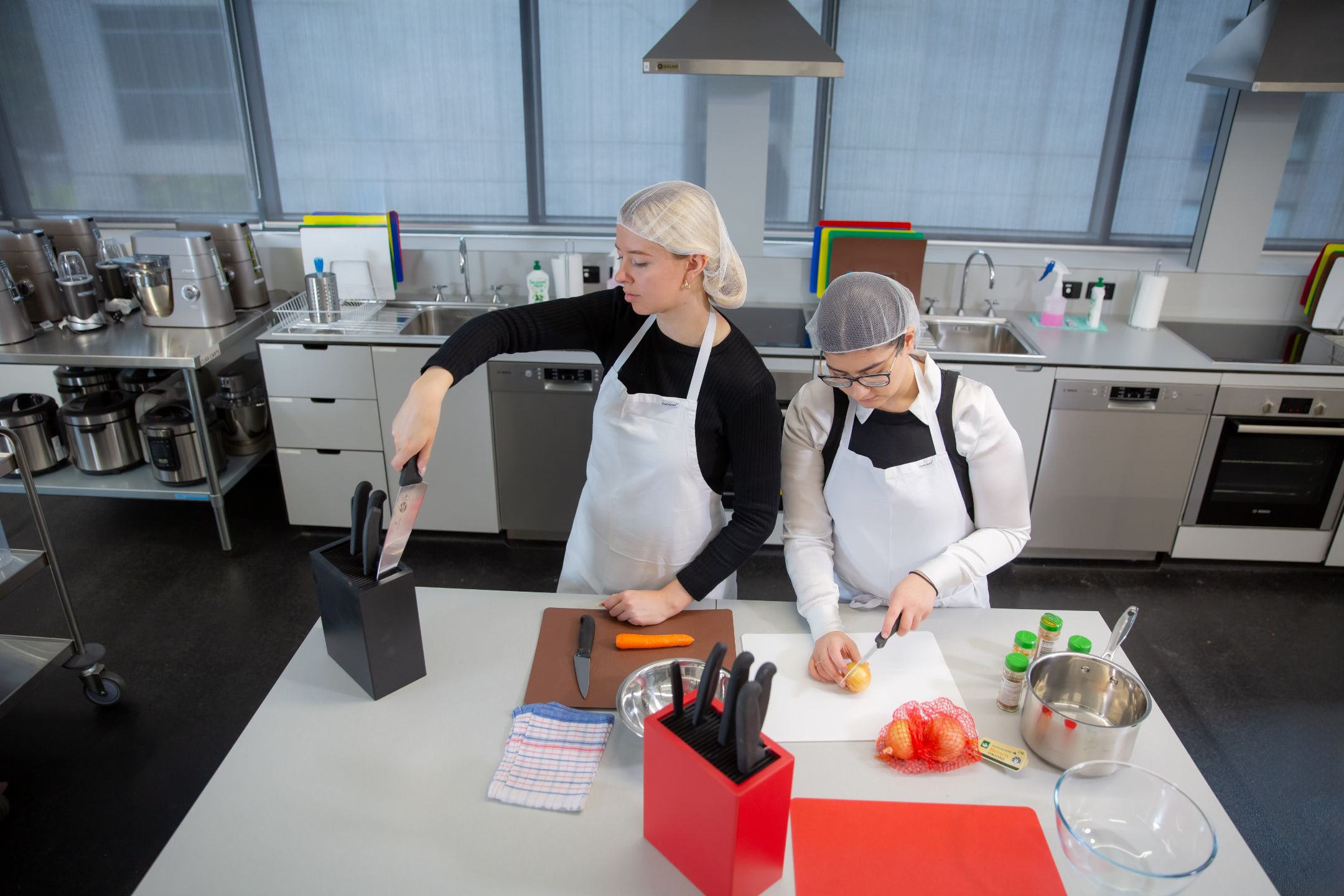 Meet your teachers and peers, get key course information and have your questions answered before classes begin. This induction will help you understand what to expect and start your Undergraduate Nutrition course with confidence.