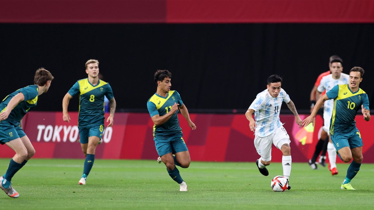 Australian mens' soccer team playing against Argentina at Tokyo 2020 Olympics