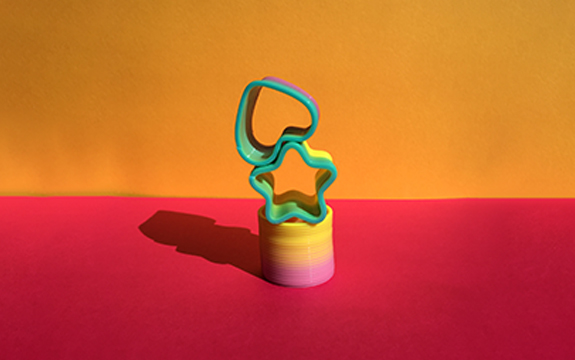 visual experiment with coloured slinky image by Caitlyn Gmehling