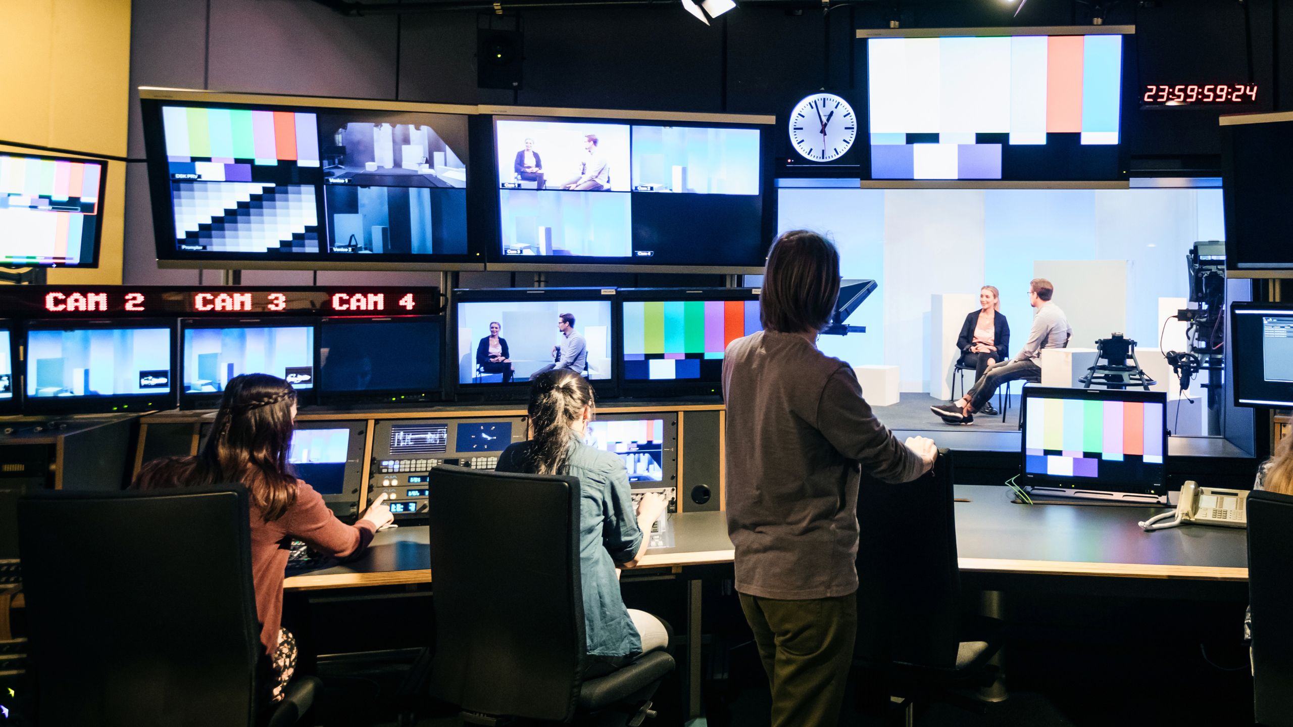 Meet your teachers and peers, get key course information and have your questions answered before classes begin. This induction will help you understand what to expect and start your Postgraduate Media and Communication course with confidence.