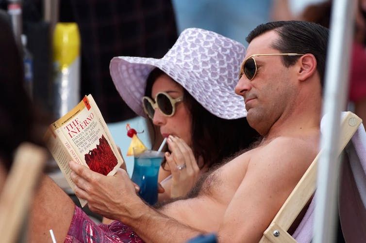 Reading at the beach Mad Men scene 