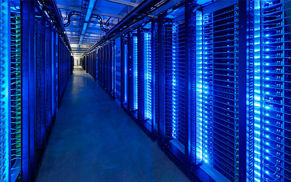 Supercomputer that processes big data